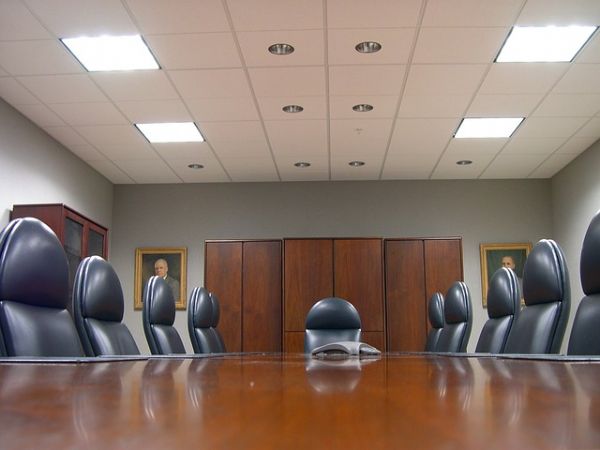 Protocolos para reuniones de profesionales del derecho y empresarios: Cdigos de conducta.